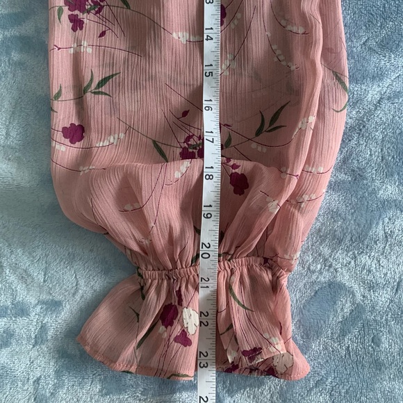 Floral Off The Shoulder Crop Shirt - Picture 3 of 6